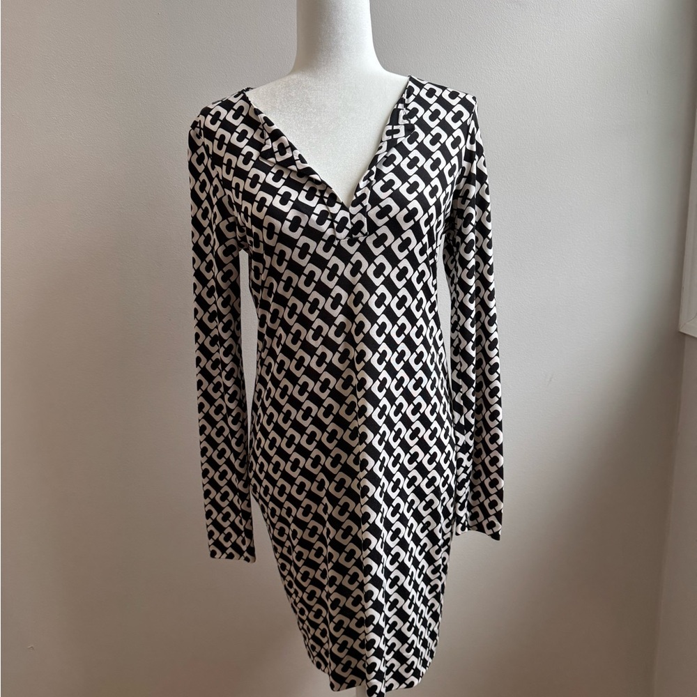 Diane Von Furstenberg Black and White Long Sleeve Dress